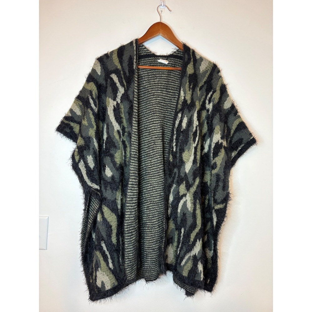 Akemi + Kin Anthropologie Camo Eyelash Knit Open Front Cardigan Wrap Green OS